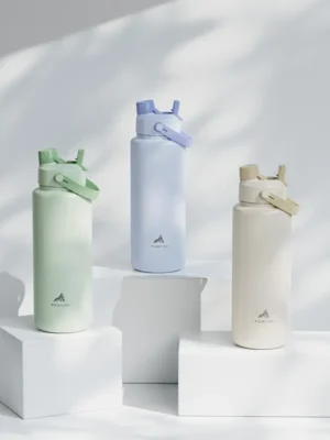 5eb484d5-18a2-49c2-800e-9be495320708 Insulated Water Bottle with 2 in 1 Straw