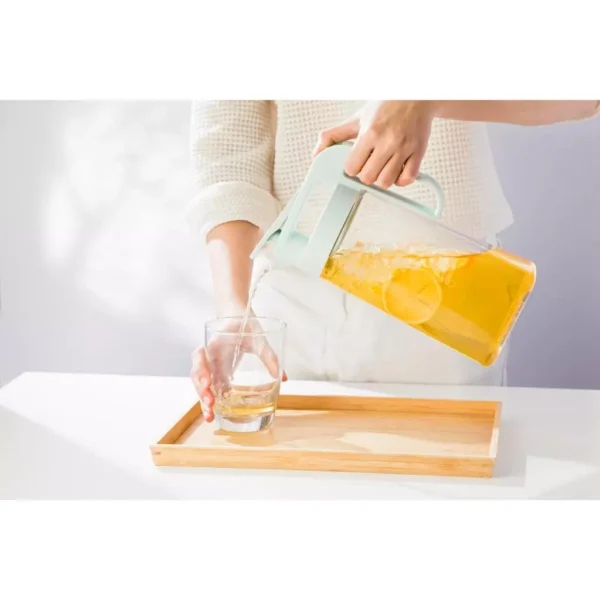 Water Jar Plastic Pitcher with Locking Lid